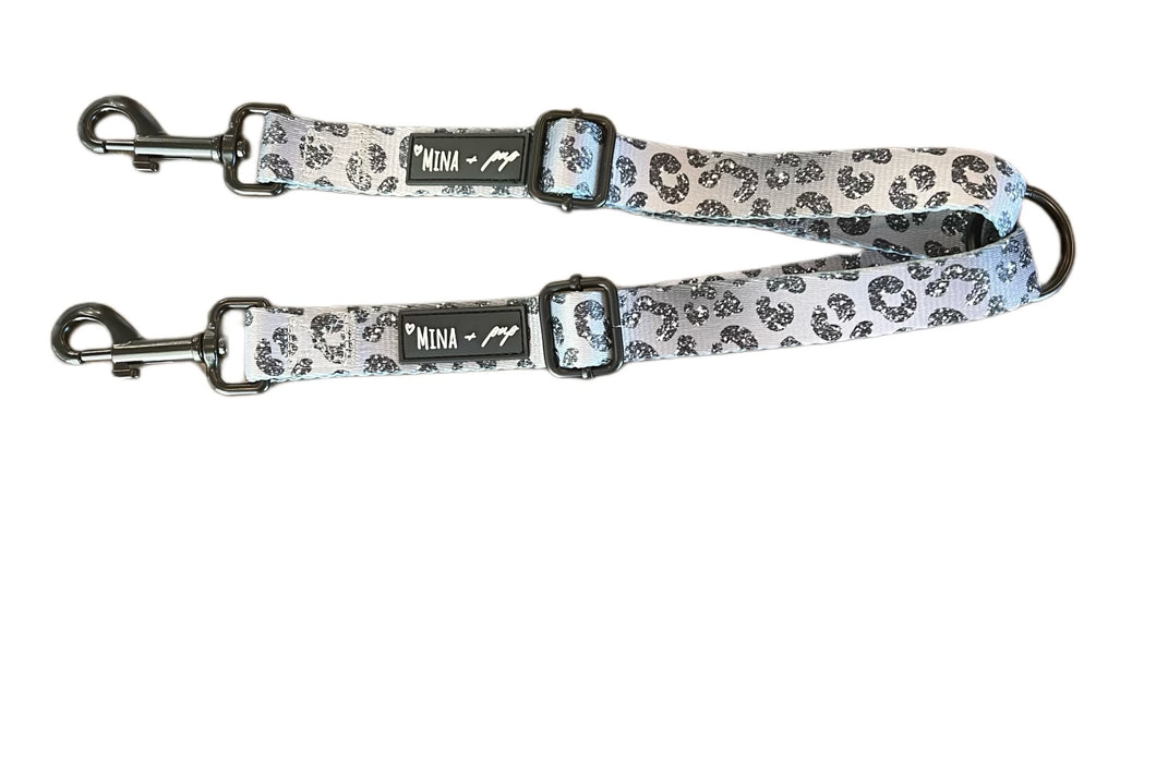 YOU’RE SO GLAM LEASH SPLITTER: WALK 2 dogs with 1 leash!